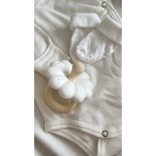 Hochet silicone DAISY pour bébé | JOLI GAMIN